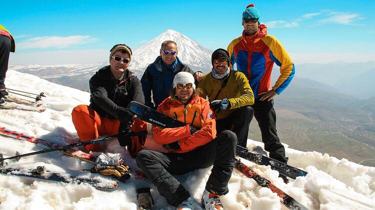 Am Gipfel Des Damavand Im Iran