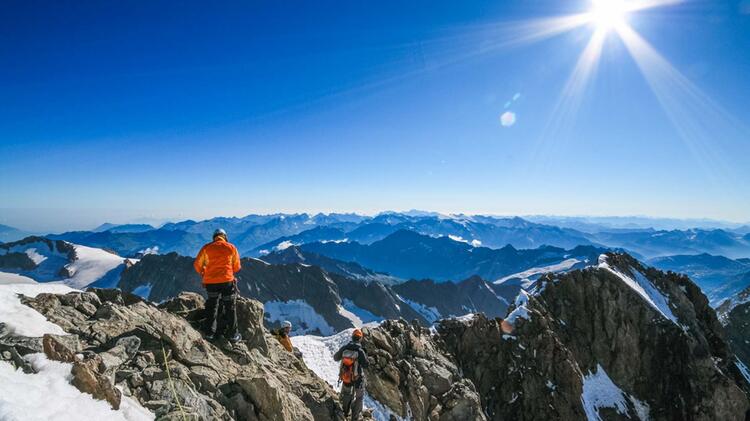 Besteigung Von Schreckhorn Und Eiger Mit Bergfuehrer