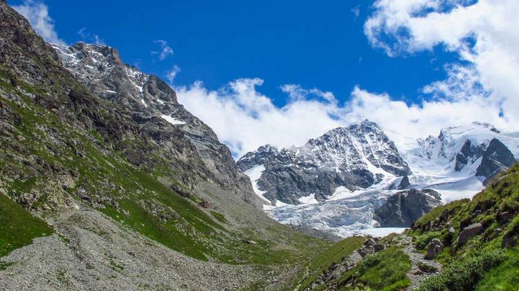 Der Bianco Grat Von Der Tschierva Huette Aus In Der Bernina Gruppe