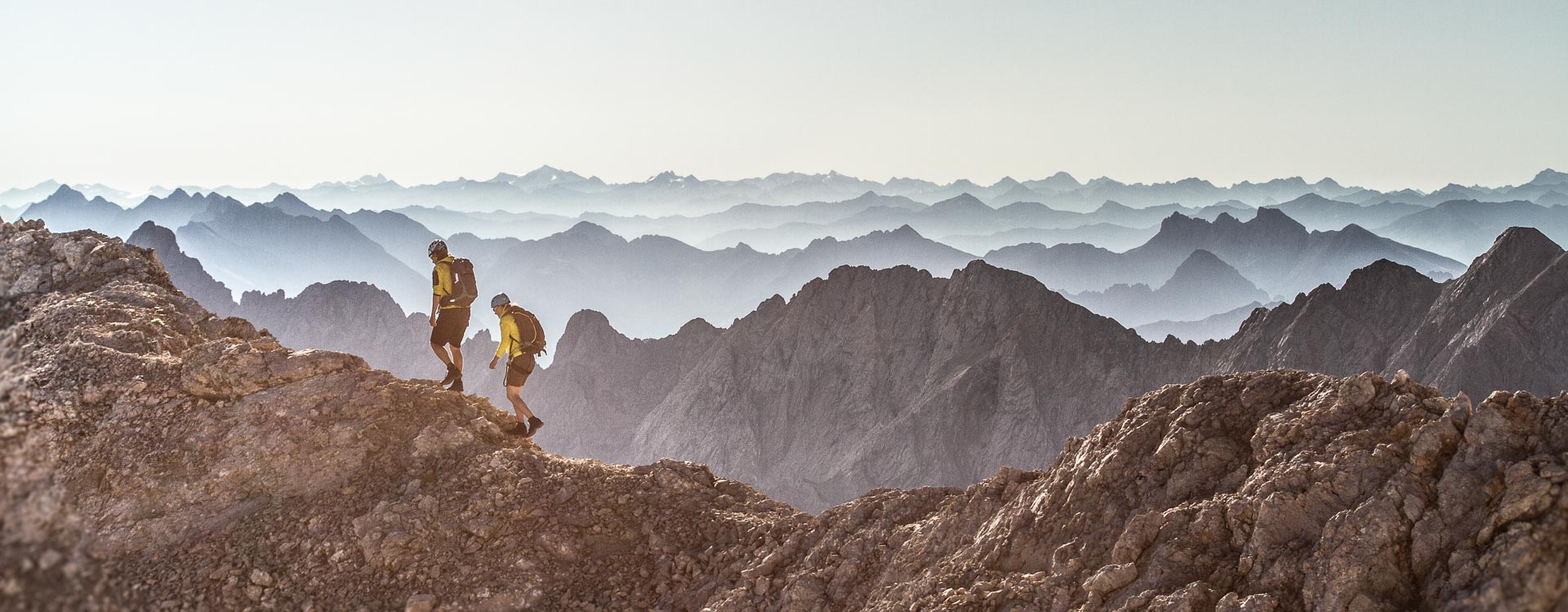 Fuehrung ueber den Jubi Grat auf die Zugspitze Fuehrung ueber den Jubi Grat auf die Zugspitze