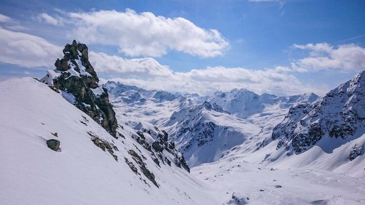 Gefuehrte Skitouren Im Engadin