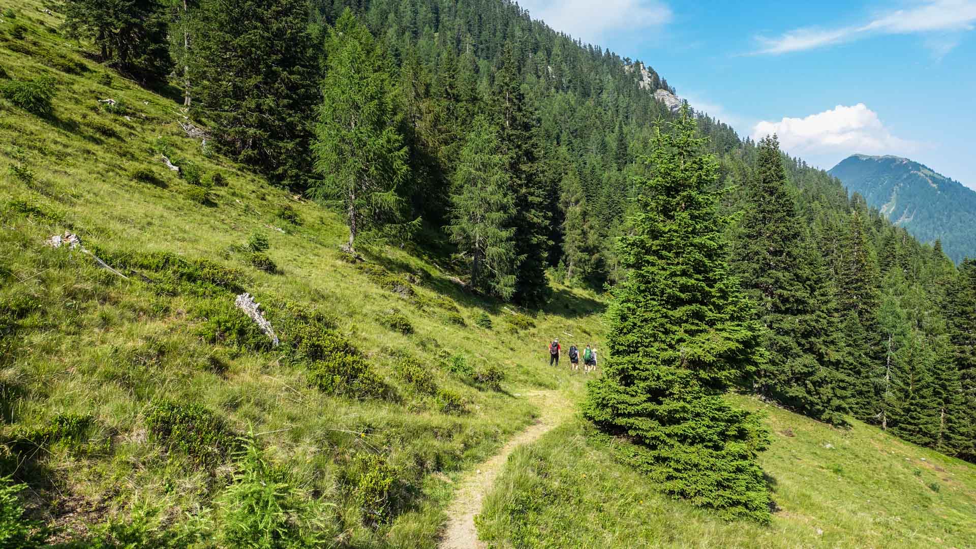 Wandern auf dem Karnischen Höhenweg Wandern auf dem Karnischen Höhenweg